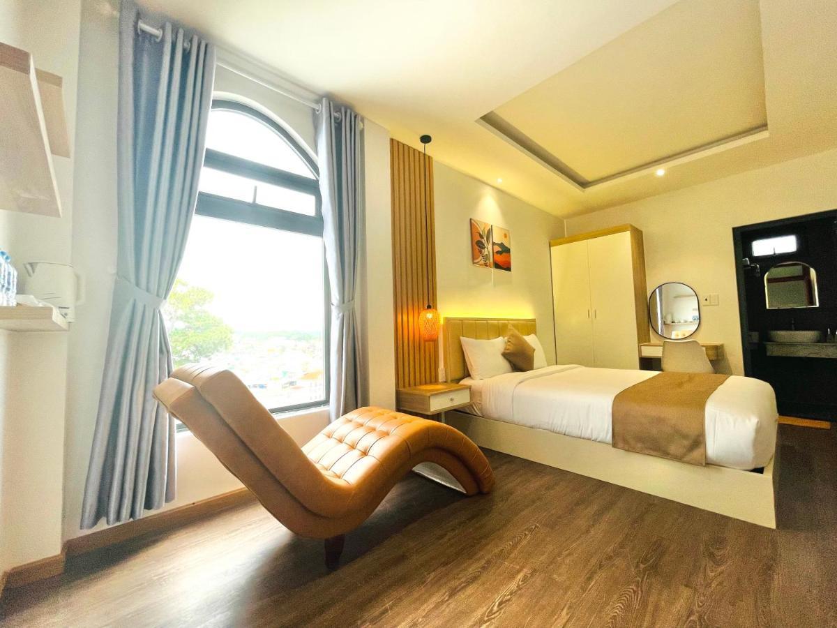 Torino Hotel Dalat Esterno foto