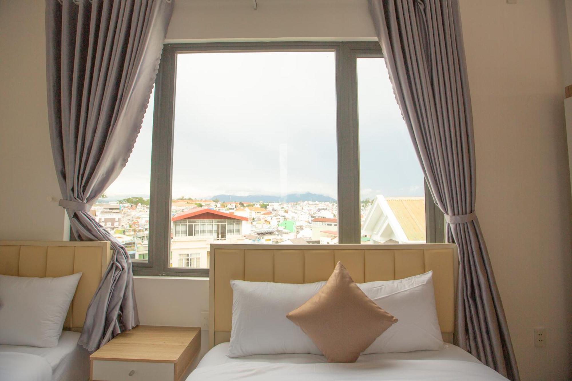Torino Hotel Dalat Esterno foto